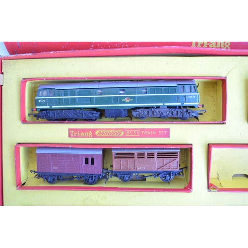 96 - Large collection of mostly previously used OO gauge railway models and accessories (mostly Hornby) t... 