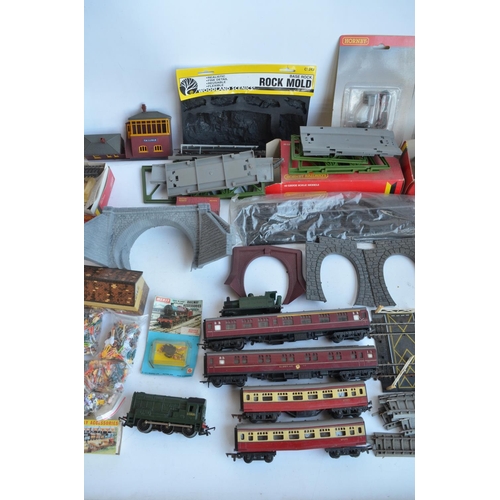 96 - Large collection of mostly previously used OO gauge railway models and accessories (mostly Hornby) t... 