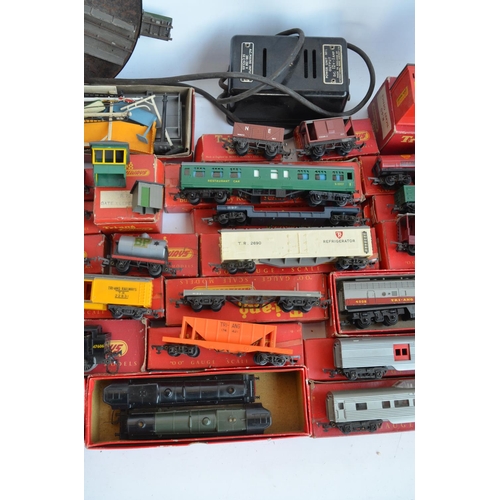 97 - Collection of vintage OO/HO gauge railway models from Triang to include wagons, locos, scenic access... 