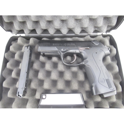 303 - Beretta PX4 Storm .177 Co2 air pistol, with magazine in Walther gun carry case