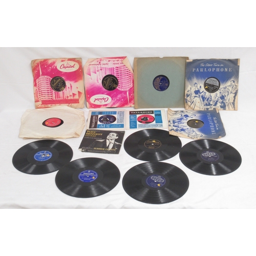 197 - Assorted collection of 45's and vinyl's to inc. Dave Davies, Petula Clark, Shirley Bassey, Ivy Leagu... 