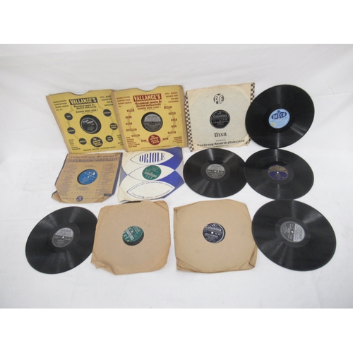 197 - Assorted collection of 45's and vinyl's to inc. Dave Davies, Petula Clark, Shirley Bassey, Ivy Leagu... 