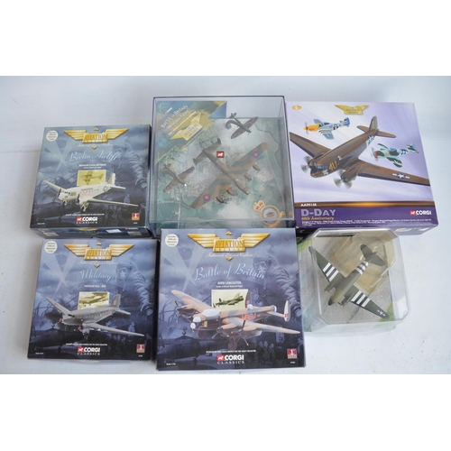 126 - Collection of 1/144 scale diecast WWII era allied model aircraft from Corgi Aviation archive to incl... 