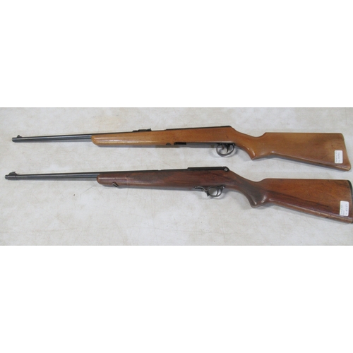 423 - .22 BSA Armatic cocking lever rifle with magazine, serial number: H1581 and a .22 BRNO model 581 aut... 