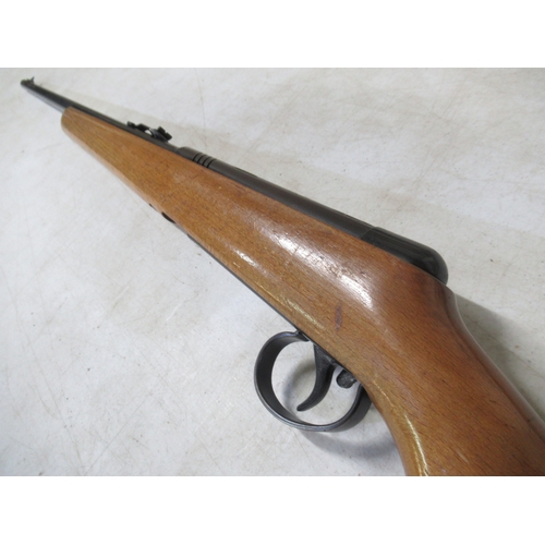 423 - .22 BSA Armatic cocking lever rifle with magazine, serial number: H1581 and a .22 BRNO model 581 aut... 