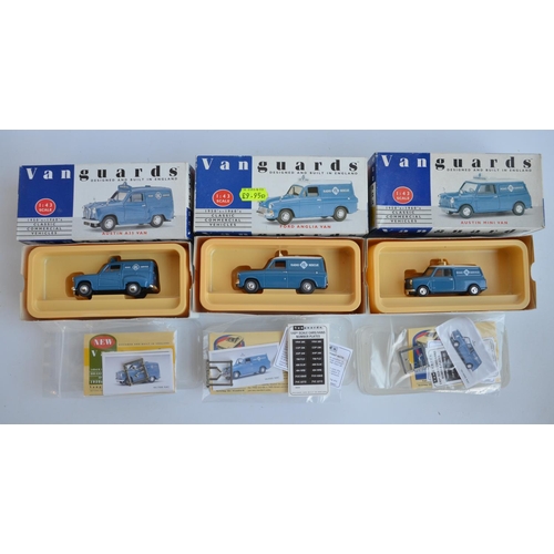 292 - Collection of Lledo 1/43 scale diecast Vanguards model cars and diorama sets to include CD1002 Rover... 