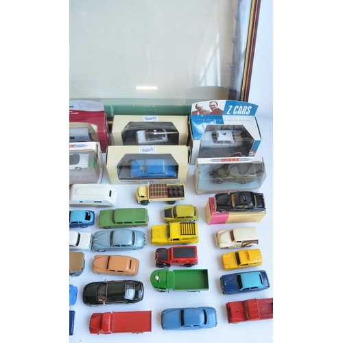 296 - Collection of mostly unboxed diecast model vehicles from Dinky, Lledo, Corgi, Matchbox, Rio etc incl... 