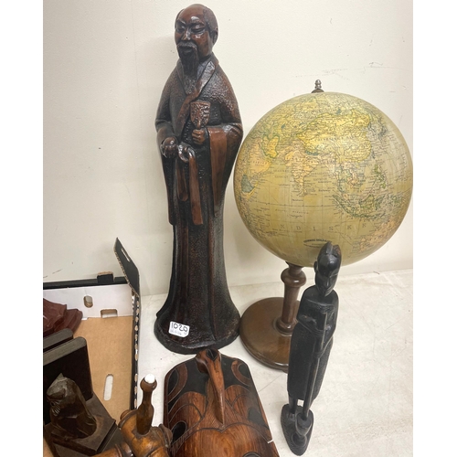 1020 - Collection of wood incl. wall bracket, two decorative boxes, globe, carved wooden figures,  adjustab... 