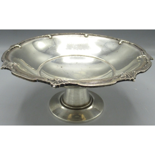 1035 - Vanessa Feltz collection - George V silver bowl on a pedestal foot and a shaped rim by Mapping & Web... 