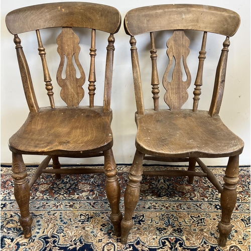 601 - Pair of 19th century elm farmhouse chairs, with pierced splats, H86cm (2)