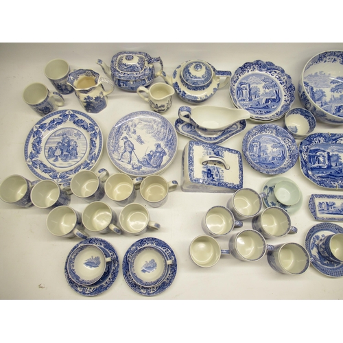 1097 - Collection of Spode blue Italian garden pattern dinner and tea ware, incl plates, jugs, bowls, Victo... 