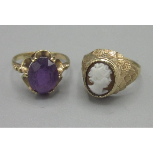 179 - 9ct yellow gold cocktail ring set with purple stone, stamped 9, size M, and a 9ct gold cameo ring, s... 