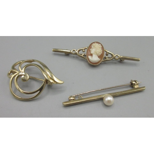 184 - 9ct yellow gold cameo bar brooch, and two other 9ct gold brooches, all stamped 375, 7.9g