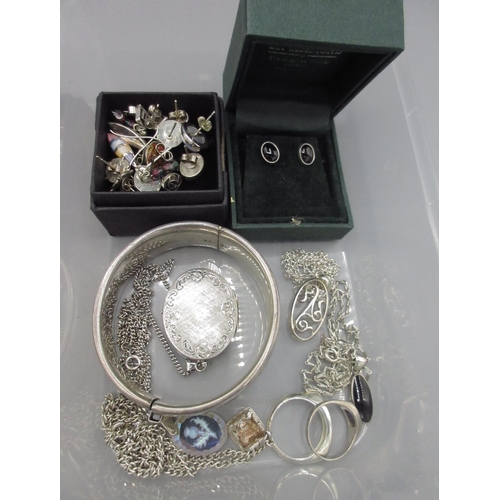 188 - Collection oh hallmarked Sterling silver jewellery including bracelets, rings, necklaces, earrings e... 