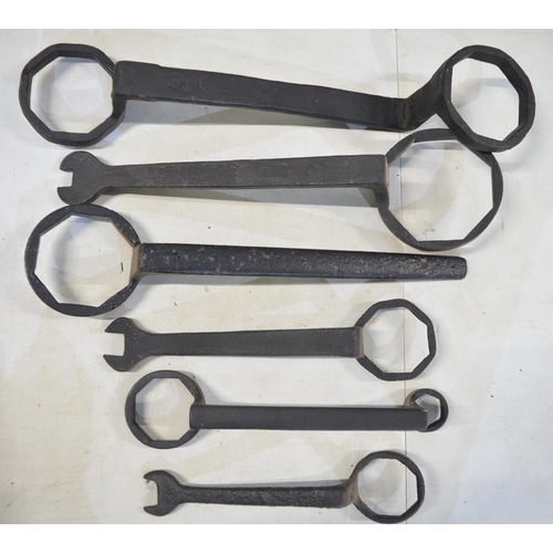 284 - Sixteen vintage carriage nut spanners/wrenches including double ended examples, no makers marks