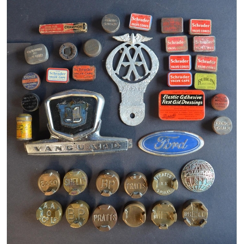 294 - Collection of vintage auto and cycle related items to include 11x brass petrol can lids from Shell, ... 