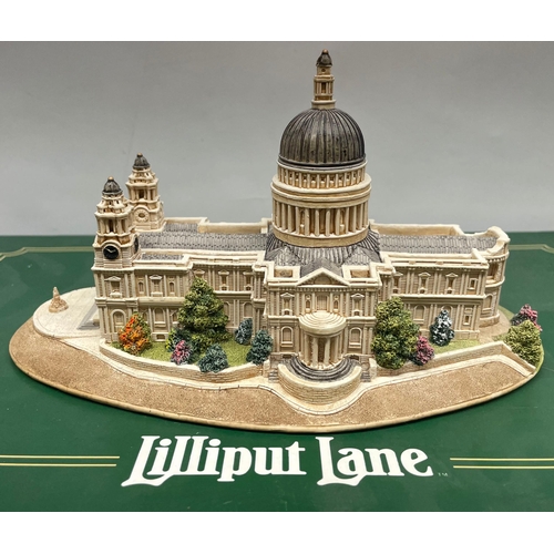 1077 - Four Lilliput lane Britain's Heritage models incl Buckingham Palace L2286, St Pauls Cathedral L2370,... 