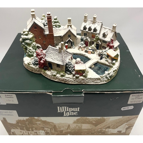 1084 - Lilliput Lane Christmas Fayre L2950, limited edition No 1012