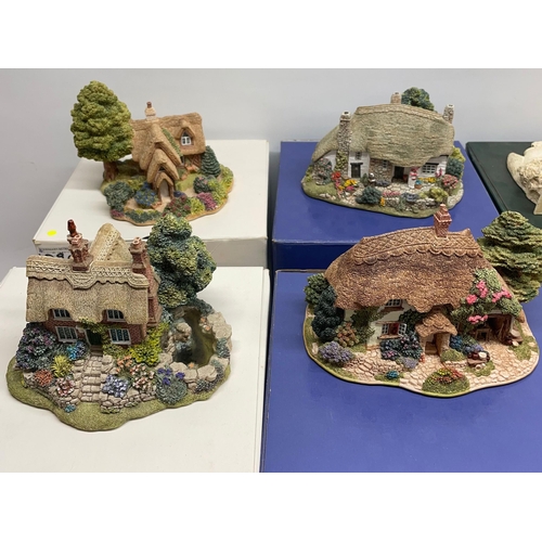 1090 - Collection of Lilliput Lane models incl, Woodman's Retreat, Gertrude's Garden 767, Old Mother Goose ... 