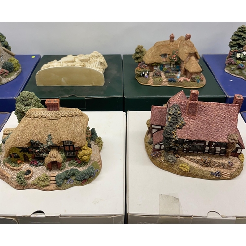 1090 - Collection of Lilliput Lane models incl, Woodman's Retreat, Gertrude's Garden 767, Old Mother Goose ... 