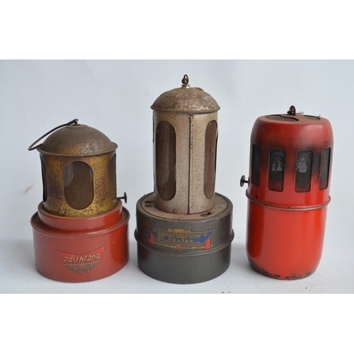 274 - Seven vintage paraffin heaters to include Raydyot, Plumbob, Chalwyn, Prima 8 day etc. Also included ... 