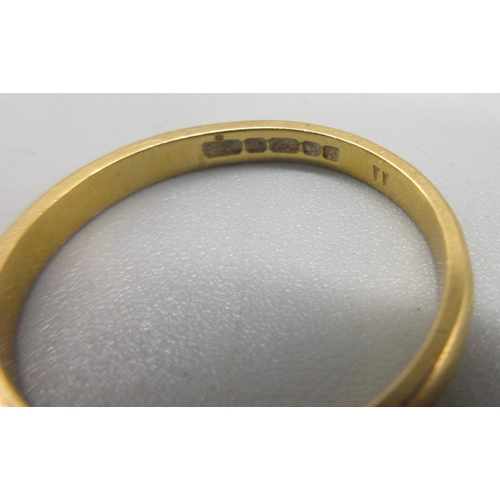 164 - 22ct yellow gold wedding band, stamped 22, 2.5g