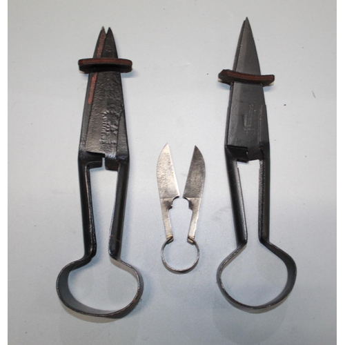 351B - Two pair of small sheep clippers and a rare pair of tiny clippers for show preparation