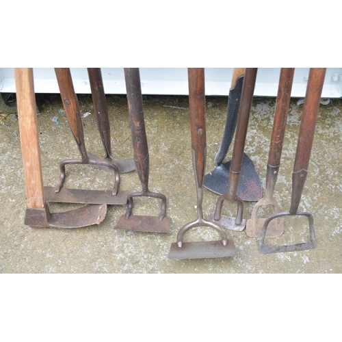 360 - Selection of vintage garden and agricultural cultivation tools