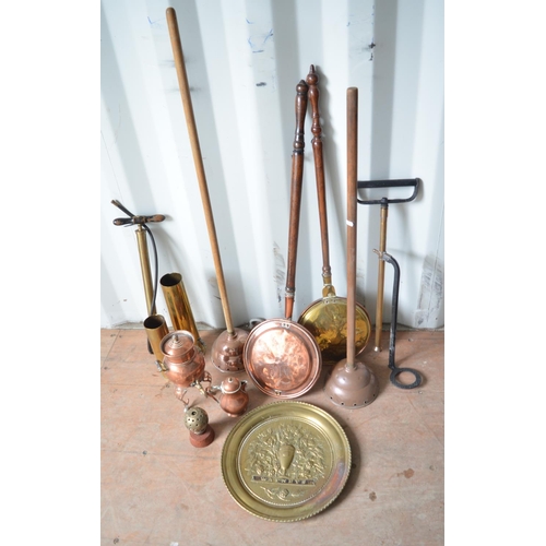 375 - Collection of vintage brass and copperware to include 2 bed warmers, small copper kettle, 2 spent br... 