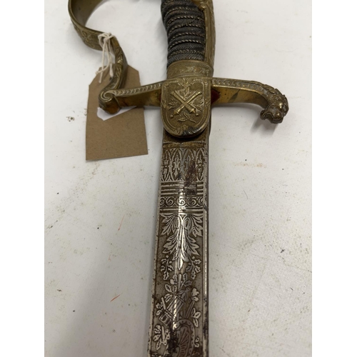 683 - Imperial German artillery officers sword, 32