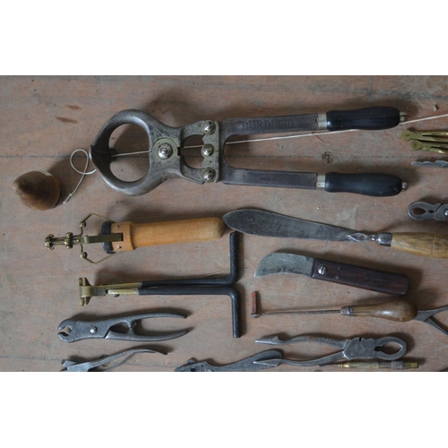 379 - Collection of vintage tools and implements including to include farming and workshop related example... 