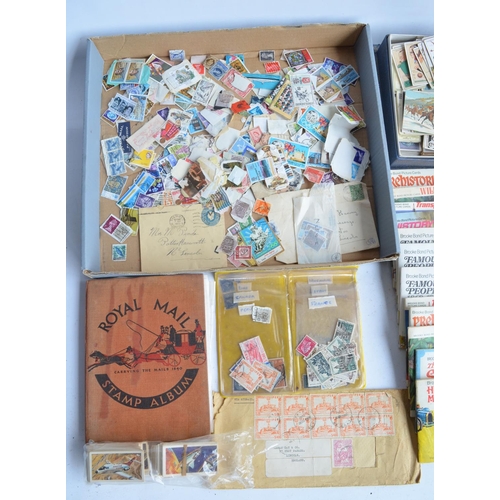 390C - Collection of stamps and picture card books (mostly filled) including Park Drive, John Player and Br... 