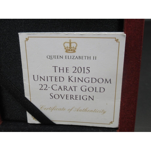 1067 - The Jubilee Mint - Queen Elizabeth II The 2015 United Kingdom 22ct Gold Sovereign, with COA in origi... 