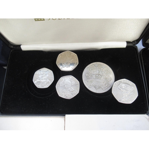 1081 - Assorted collection of British, International and other Coins (see online catalogue for full descrip... 