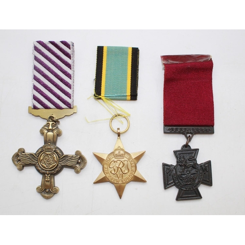 1205 - Collection of reproduction medals. Victoria Cross, Air Crew Star, Distinguished Flying Cross, Poland... 