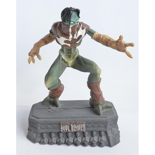 33 - Large Eidos Crystal Dynamics Legacy Of Kain Soul Reaver Raziel statue figurine (height 11.5