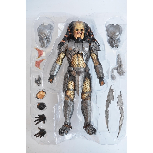 79 - Hot Toys Movie Masterpiece Series MMS221 collectors edition Aliens Vs Predator Celtic Predator 1/6th... 