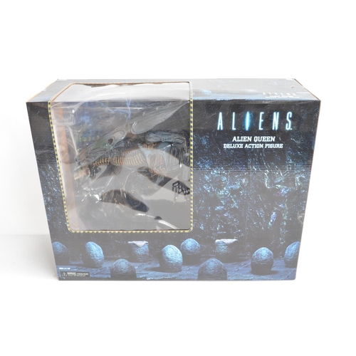 81 - Neca 35th anniversary Alien Queen Deluxe Action Figure, over 15