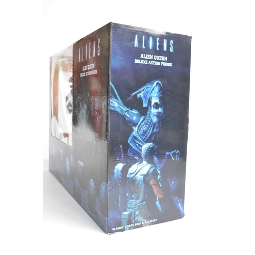 81 - Neca 35th anniversary Alien Queen Deluxe Action Figure, over 15