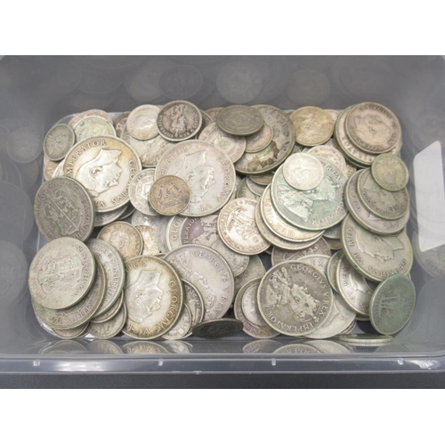 547 - Collection of South African 1923-1950 period shillings, 2 shillings, 6 pences and 3 pence(18.89ozt)