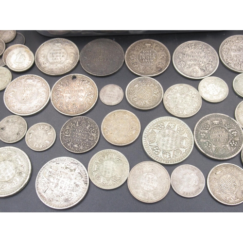 551 - Collection of British India and Straits Settlement coins to inc. Annas, Rupees,etc. inc. A Alwar Sta... 