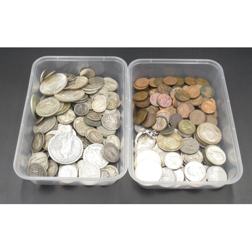 557 - Collection of C20th coins to inc. cents, dimes, half dollars, Dollars, etc. with a collection of 190... 