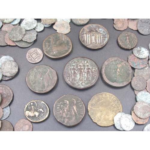 559 - Assorted collection of Ancient coins, predominantly Roman, to inc. sestertius