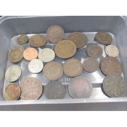 560 - Assorted collection of Portuguese C19th/20th coins to inc. Reis, Escudos, Centavos, etc.