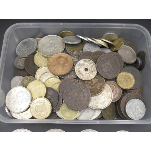 561 - Assorted collection C18th/19th and C20th Spanish coins to inc. Centimo's, Pesetas, etc.