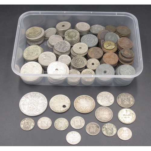 570 - Assorted collection of C19th/20th Belgian centimes and francs, to inc. small selection of silver con... 