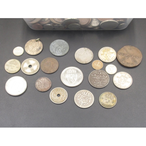 572 - Large mixed collection of C19th/20th coins from Denmark, Norway, Sweden & Finland to inc. Skillings,... 