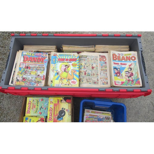 728 - Collection of 1960s-2000s Beano's and Dandy's (approx. 1572)