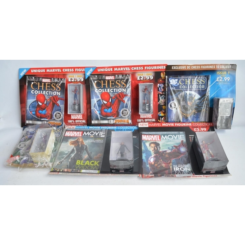 130 - Mixed collection of Superhero themed magazines to include Eaglemoss Marvel and DC Chess Collection, ... 