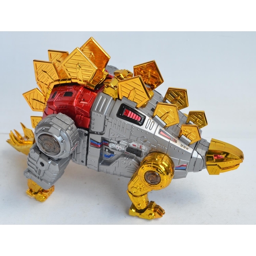 154 - Large Giga Power Toys Gigasaurs Master Robots Guttur HQ03 Transformer model, box opened, model inspe... 